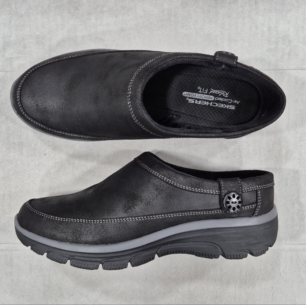 Skechers Women's Black Slip-On Clog Mules with Gray Outsole